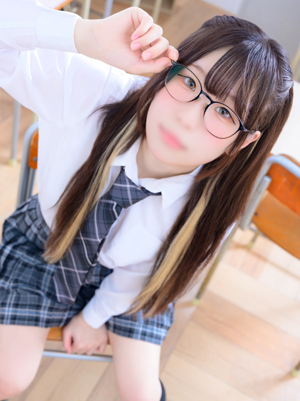 はるひ｜大阪 梅田 兎我野町 ホテルヘルス【パンチラJK】〜NO PANTY NO LIFE〜『見たい！嗅ぎたい！触りたい！！』キュートで無邪気な小悪魔JKがエロエロ全開大胆ご奉仕♪
