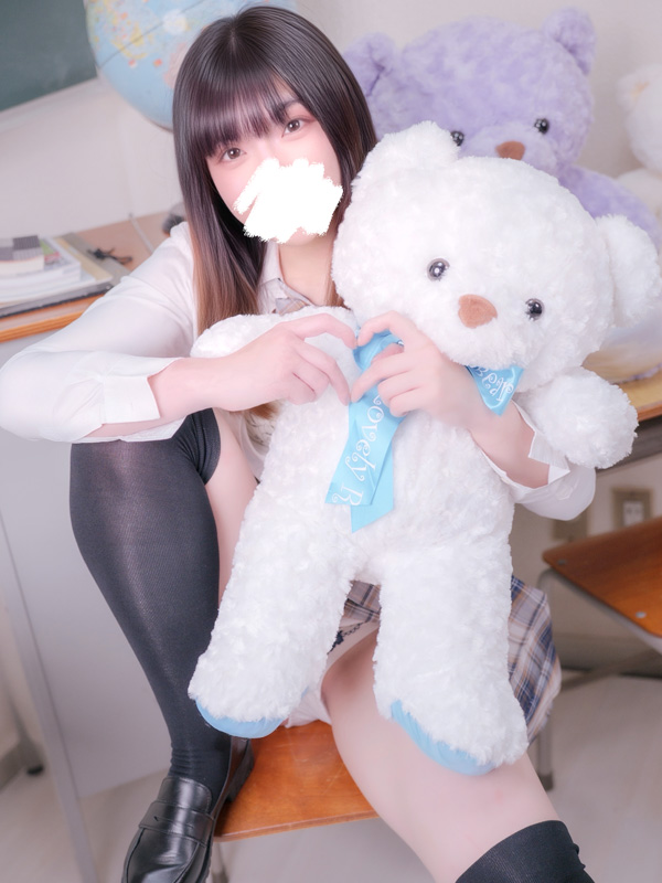 ひまり(22)｜大阪 梅田 兎我野町 ホテルヘルス【パンチラJK】〜NO PANTY NO LIFE〜『見たい！嗅ぎたい！触りたい！！』キュートで無邪気な小悪魔JKがエロエロ全開大胆ご奉仕♪