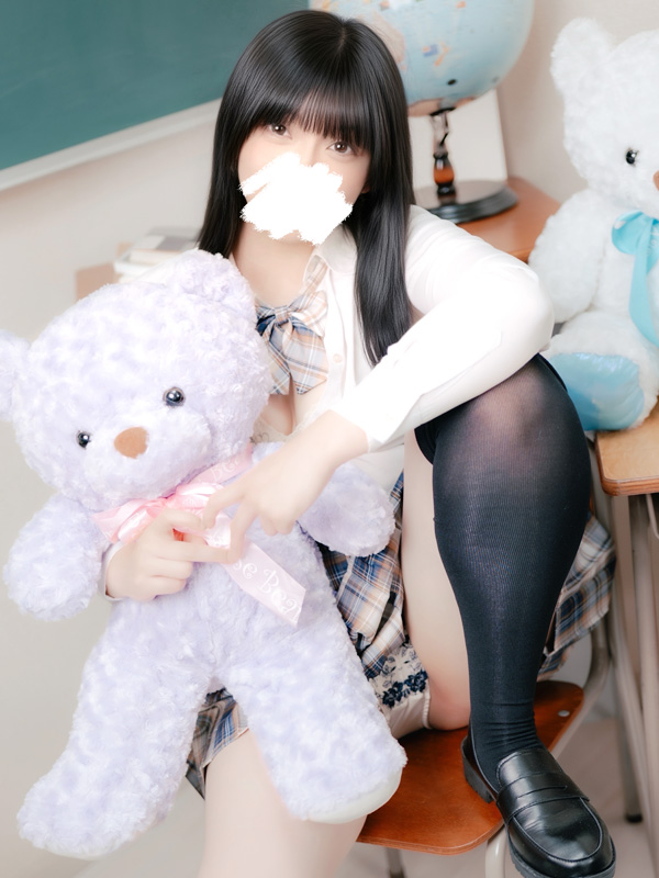 ひまり(22)｜大阪 梅田 兎我野町 ホテルヘルス【パンチラJK】〜NO PANTY NO LIFE〜『見たい！嗅ぎたい！触りたい！！』キュートで無邪気な小悪魔JKがエロエロ全開大胆ご奉仕♪