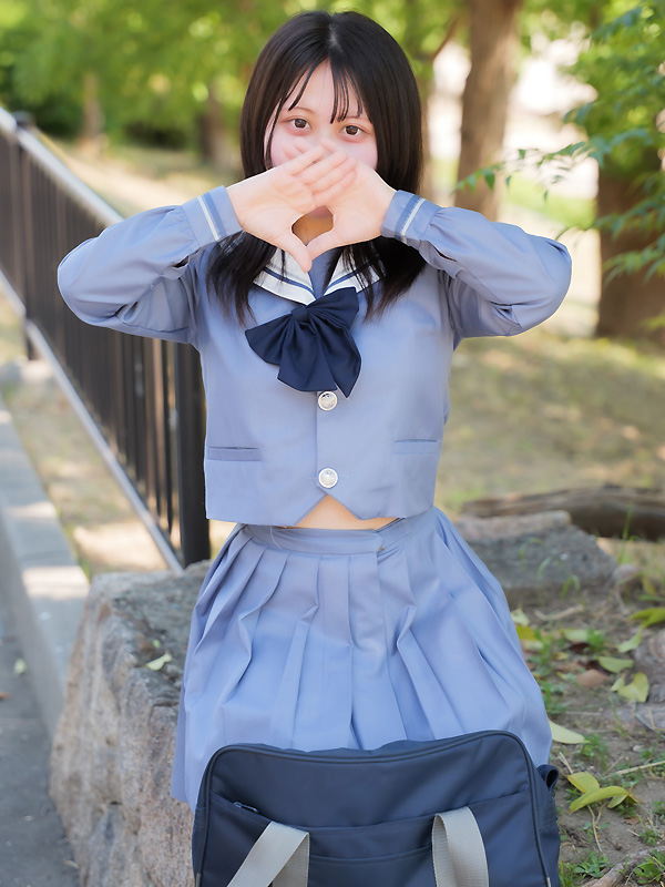 かのん｜大阪 梅田 兎我野町 ホテルヘルス【パンチラJK】〜NO PANTY NO LIFE〜『見たい！嗅ぎたい！触りたい！！』キュートで無邪気な小悪魔JKがエロエロ全開大胆ご奉仕♪