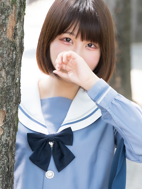 ラムネ(18)｜大阪 梅田 兎我野町 ホテルヘルス【パンチラJK】〜NO PANTY NO LIFE〜『見たい！嗅ぎたい！触りたい！！』キュートで無邪気な小悪魔JKがエロエロ全開大胆ご奉仕♪